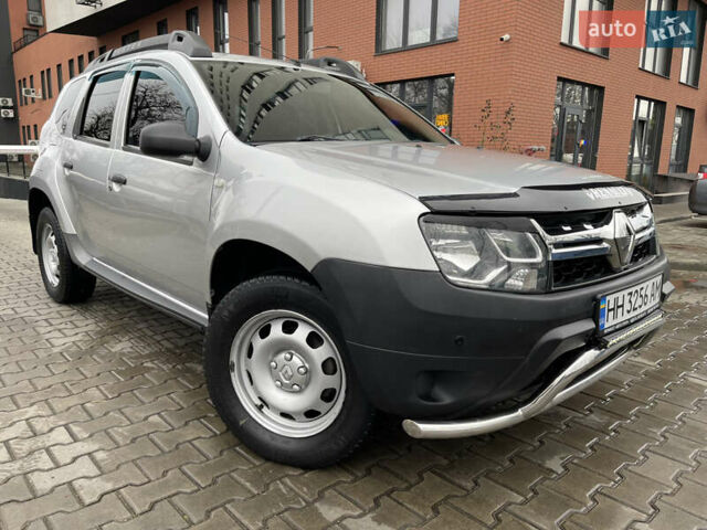 Серый Рено Дастер, объемом двигателя 1.5 л и пробегом 114 тыс. км за 10900 $, фото 24 на Automoto.ua