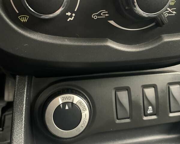 Серый Рено Дастер, объемом двигателя 1.46 л и пробегом 295 тыс. км за 9800 $, фото 8 на Automoto.ua