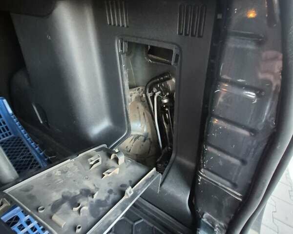 Сірий Рено Дастер, об'ємом двигуна 1.46 л та пробігом 143 тис. км за 10100 $, фото 9 на Automoto.ua