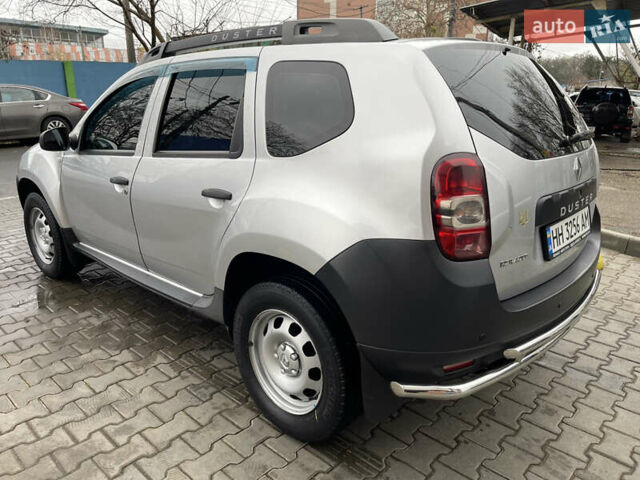 Серый Рено Дастер, объемом двигателя 1.5 л и пробегом 114 тыс. км за 10900 $, фото 12 на Automoto.ua