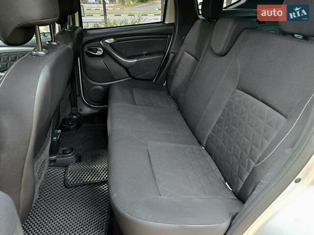 Серый Рено Дастер, объемом двигателя 1.46 л и пробегом 160 тыс. км за 8200 $, фото 12 на Automoto.ua