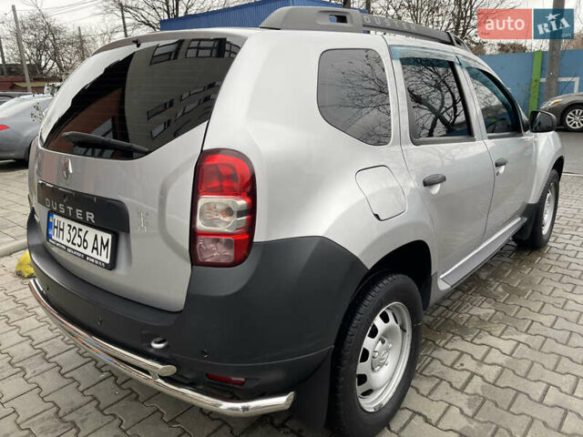 Серый Рено Дастер, объемом двигателя 1.5 л и пробегом 114 тыс. км за 10900 $, фото 20 на Automoto.ua