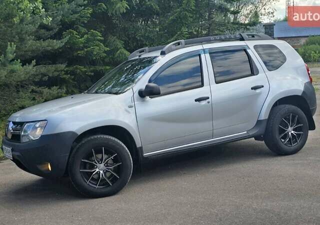 Серый Рено Дастер, объемом двигателя 1.46 л и пробегом 170 тыс. км за 9600 $, фото 16 на Automoto.ua