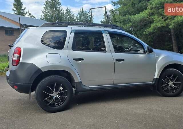 Серый Рено Дастер, объемом двигателя 1.46 л и пробегом 170 тыс. км за 9600 $, фото 6 на Automoto.ua