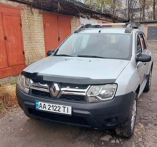 Серый Рено Дастер, объемом двигателя 1.46 л и пробегом 84 тыс. км за 11500 $, фото 2 на Automoto.ua