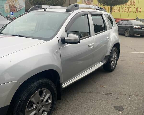 Серый Рено Дастер, объемом двигателя 1.46 л и пробегом 295 тыс. км за 9800 $, фото 1 на Automoto.ua