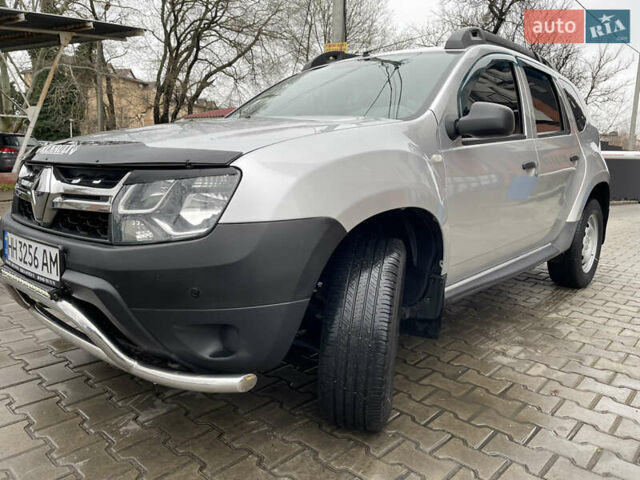 Серый Рено Дастер, объемом двигателя 1.5 л и пробегом 114 тыс. км за 10900 $, фото 23 на Automoto.ua