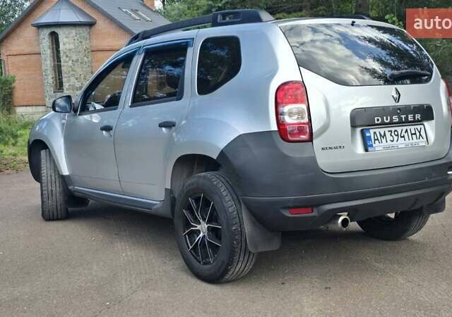 Серый Рено Дастер, объемом двигателя 1.46 л и пробегом 170 тыс. км за 9600 $, фото 2 на Automoto.ua