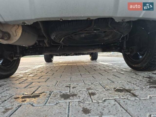 Сірий Рено Дастер, об'ємом двигуна 1.46 л та пробігом 143 тис. км за 10100 $, фото 12 на Automoto.ua
