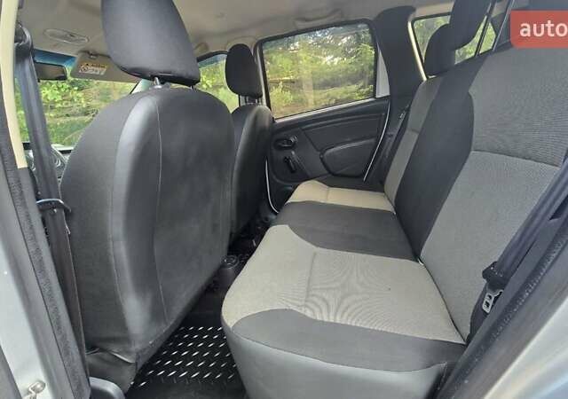 Серый Рено Дастер, объемом двигателя 1.46 л и пробегом 170 тыс. км за 9600 $, фото 31 на Automoto.ua