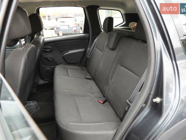 Серый Рено Дастер, объемом двигателя 1.46 л и пробегом 136 тыс. км за 12000 $, фото 7 на Automoto.ua