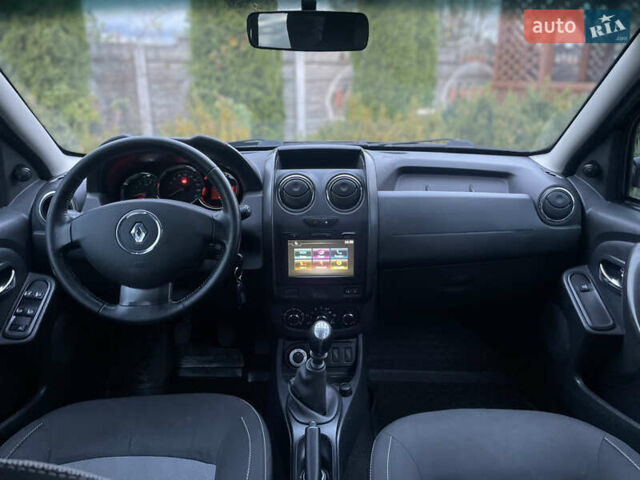 Рено Дастер 2016 в Сарнах на Automoto.ua Серый Рено Дастер, объемом двигателя 1.46 л и пробегом 255 тыс. км за 10300 $, фото 28 на Automoto.ua