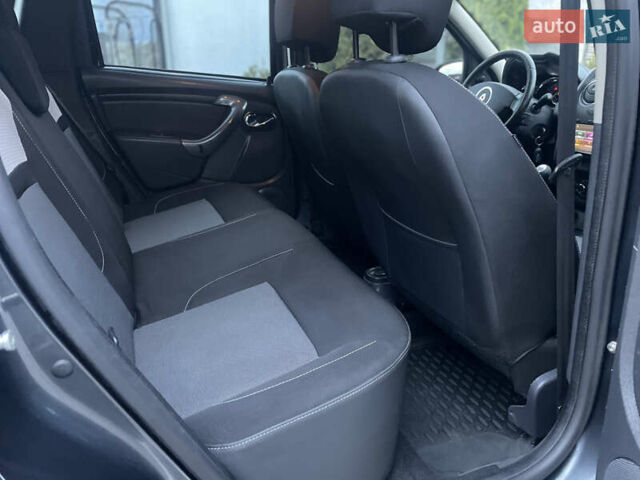 Рено Дастер 2016 в Сарнах на Automoto.ua Серый Рено Дастер, объемом двигателя 1.46 л и пробегом 255 тыс. км за 10300 $, фото 36 на Automoto.ua