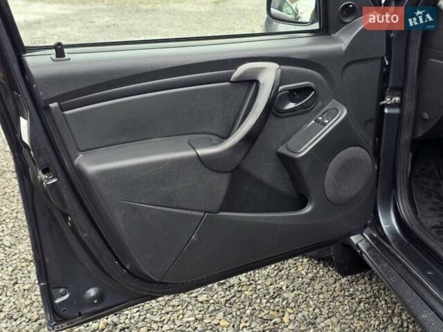 Серый Рено Дастер, объемом двигателя 1.5 л и пробегом 199 тыс. км за 7799 $, фото 20 на Automoto.ua