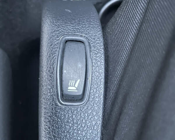 Рено Дастер 2016 в Сарнах на Automoto.ua Серый Рено Дастер, объемом двигателя 1.46 л и пробегом 255 тыс. км за 10300 $, фото 26 на Automoto.ua