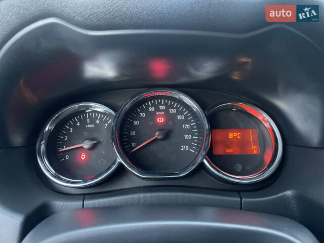 Рено Дастер 2016 в Сарнах на Automoto.ua Серый Рено Дастер, объемом двигателя 1.46 л и пробегом 255 тыс. км за 10300 $, фото 20 на Automoto.ua