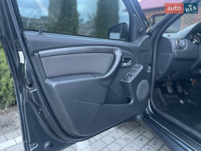 Рено Дастер 2016 в Сарнах на Automoto.ua Серый Рено Дастер, объемом двигателя 1.46 л и пробегом 255 тыс. км за 10300 $, фото 16 на Automoto.ua