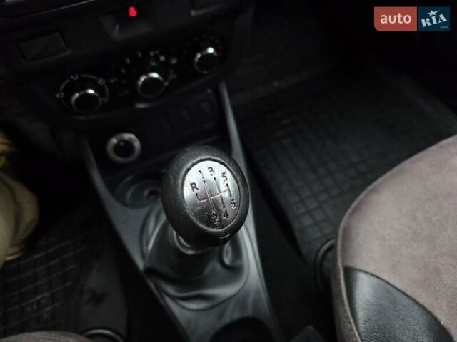 Серый Рено Дастер, объемом двигателя 1.5 л и пробегом 199 тыс. км за 7799 $, фото 29 на Automoto.ua