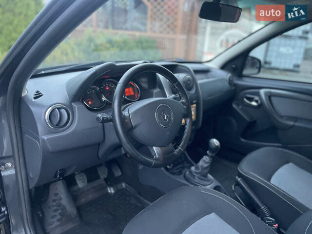 Рено Дастер 2016 в Сарнах на Automoto.ua Серый Рено Дастер, объемом двигателя 1.46 л и пробегом 255 тыс. км за 10300 $, фото 17 на Automoto.ua