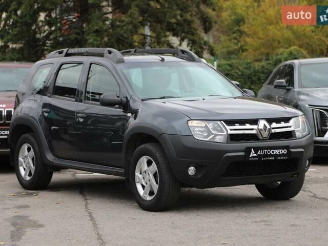 Серый Рено Дастер, объемом двигателя 1.46 л и пробегом 136 тыс. км за 12000 $, фото 2 на Automoto.ua