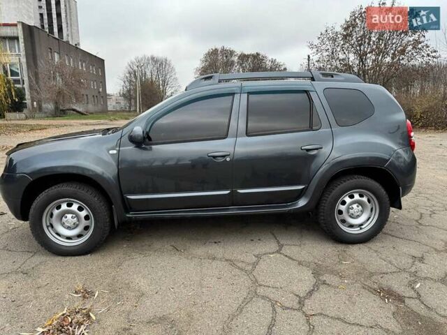 Серый Рено Дастер, объемом двигателя 1.46 л и пробегом 131 тыс. км за 12500 $, фото 3 на Automoto.ua