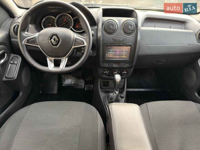 Серый Рено Дастер, объемом двигателя 1.46 л и пробегом 82 тыс. км за 13900 $, фото 18 на Automoto.ua