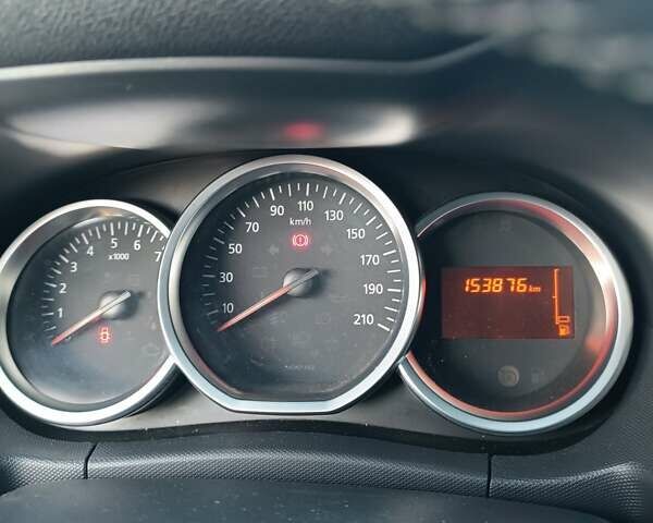 Серый Рено Дастер, объемом двигателя 1.46 л и пробегом 153 тыс. км за 12400 $, фото 11 на Automoto.ua