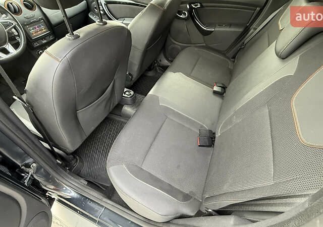 Серый Рено Дастер, объемом двигателя 1.6 л и пробегом 92 тыс. км за 11800 $, фото 37 на Automoto.ua