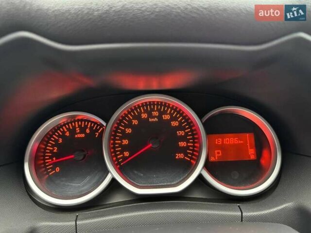 Серый Рено Дастер, объемом двигателя 1.46 л и пробегом 131 тыс. км за 12500 $, фото 8 на Automoto.ua