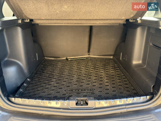 Серый Рено Дастер, объемом двигателя 1.46 л и пробегом 82 тыс. км за 13900 $, фото 22 на Automoto.ua