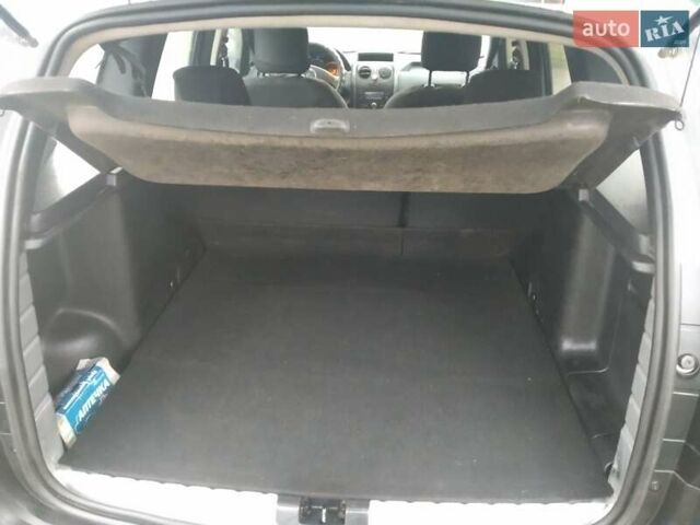 Сірий Рено Дастер, об'ємом двигуна 1.5 л та пробігом 191 тис. км за 11500 $, фото 5 на Automoto.ua