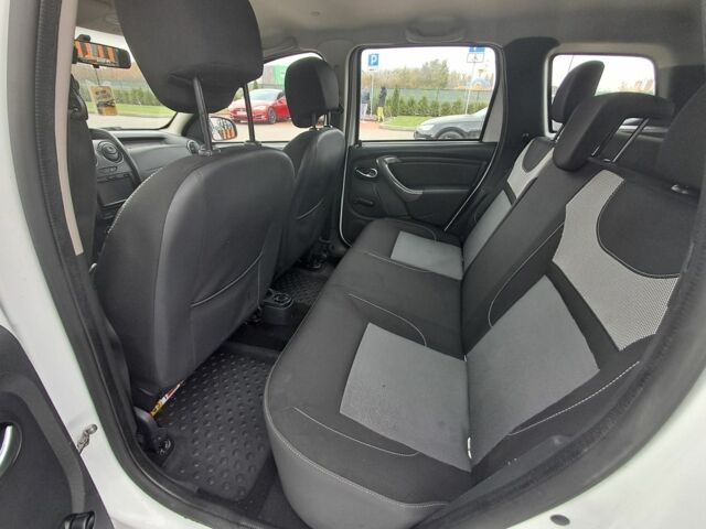 Серый Рено Дастер, объемом двигателя 0 л и пробегом 224 тыс. км за 7999 $, фото 11 на Automoto.ua