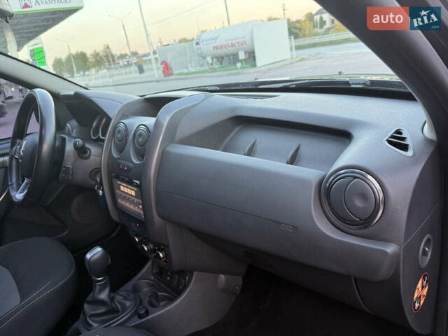 Сірий Рено Дастер, об'ємом двигуна 1.5 л та пробігом 83 тис. км за 13950 $, фото 82 на Automoto.ua