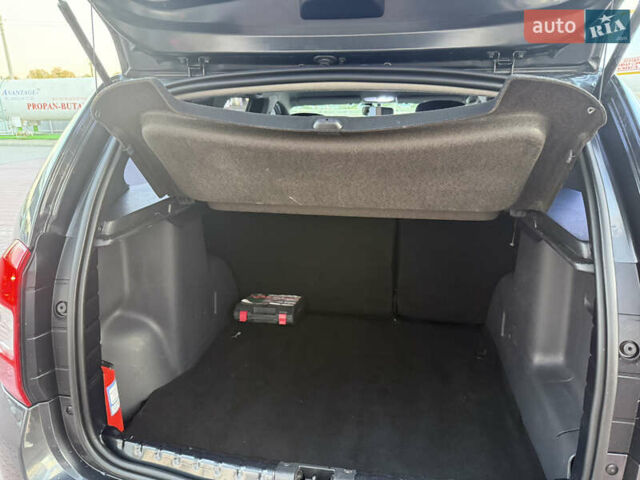 Сірий Рено Дастер, об'ємом двигуна 1.5 л та пробігом 83 тис. км за 13950 $, фото 47 на Automoto.ua