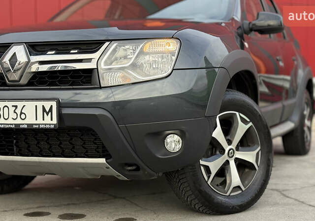 Серый Рено Дастер, объемом двигателя 1.6 л и пробегом 92 тыс. км за 11800 $, фото 5 на Automoto.ua