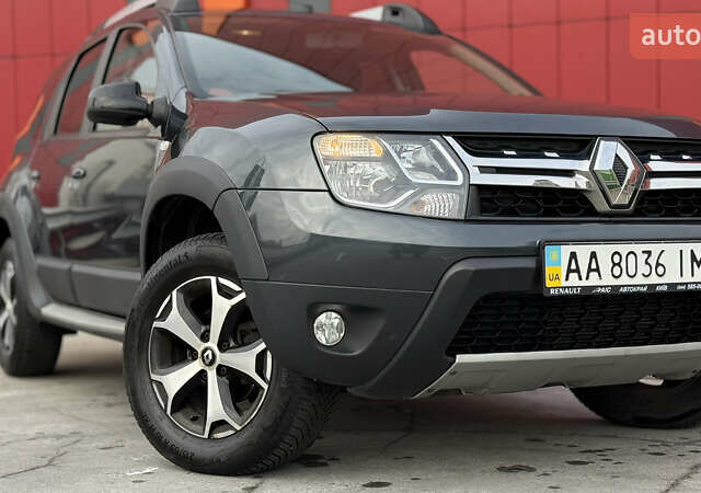 Серый Рено Дастер, объемом двигателя 1.6 л и пробегом 92 тыс. км за 11800 $, фото 10 на Automoto.ua