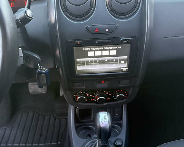 Сірий Рено Дастер, об'ємом двигуна 1.5 л та пробігом 83 тис. км за 13950 $, фото 60 на Automoto.ua