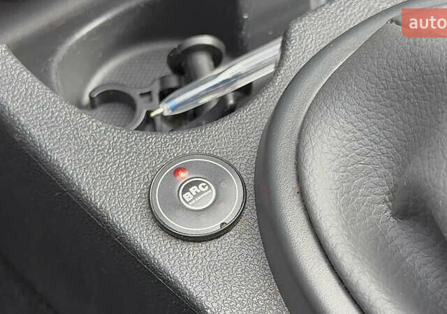 Серый Рено Дастер, объемом двигателя 1.6 л и пробегом 92 тыс. км за 11800 $, фото 30 на Automoto.ua