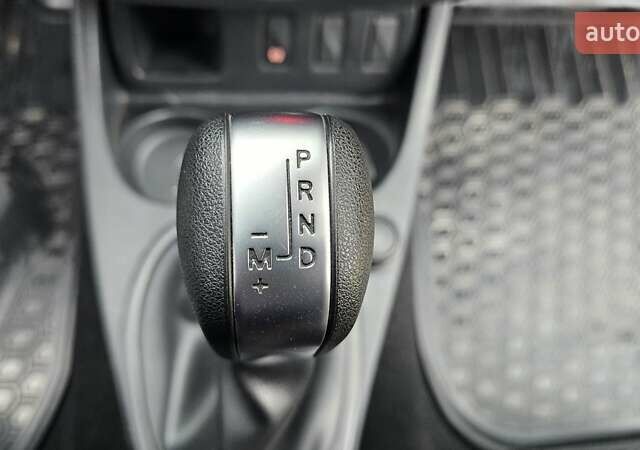 Серый Рено Дастер, объемом двигателя 1.46 л и пробегом 82 тыс. км за 14000 $, фото 16 на Automoto.ua