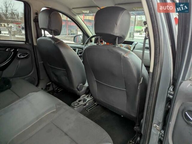 Сірий Рено Дастер, об'ємом двигуна 1.46 л та пробігом 240 тис. км за 11990 $, фото 23 на Automoto.ua