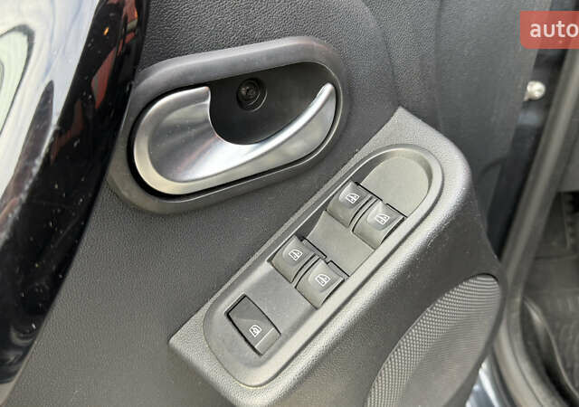 Серый Рено Дастер, объемом двигателя 1.6 л и пробегом 92 тыс. км за 11800 $, фото 18 на Automoto.ua