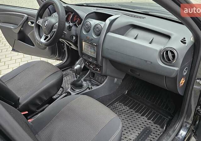 Серый Рено Дастер, объемом двигателя 1.46 л и пробегом 82 тыс. км за 14000 $, фото 10 на Automoto.ua