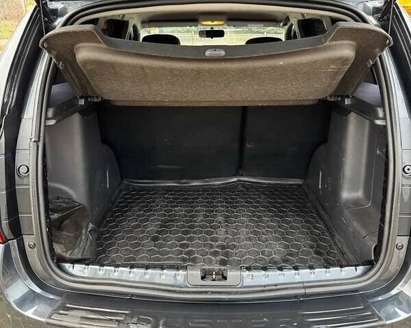 Серый Рено Дастер, объемом двигателя 1.46 л и пробегом 131 тыс. км за 12500 $, фото 11 на Automoto.ua