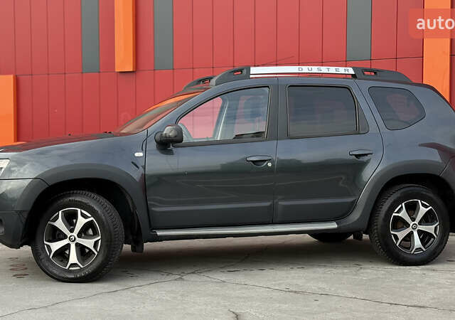 Серый Рено Дастер, объемом двигателя 1.6 л и пробегом 92 тыс. км за 11800 $, фото 4 на Automoto.ua