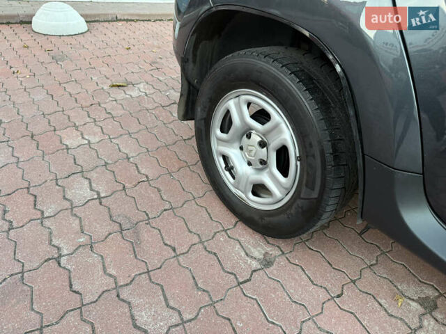 Сірий Рено Дастер, об'ємом двигуна 1.5 л та пробігом 83 тис. км за 14300 $, фото 36 на Automoto.ua