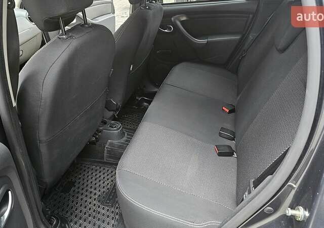 Серый Рено Дастер, объемом двигателя 1.46 л и пробегом 82 тыс. км за 14000 $, фото 20 на Automoto.ua