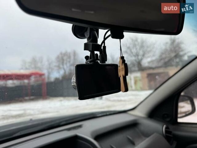 Серый Рено Дастер, объемом двигателя 1.5 л и пробегом 50 тыс. км за 12777 $, фото 23 на Automoto.ua