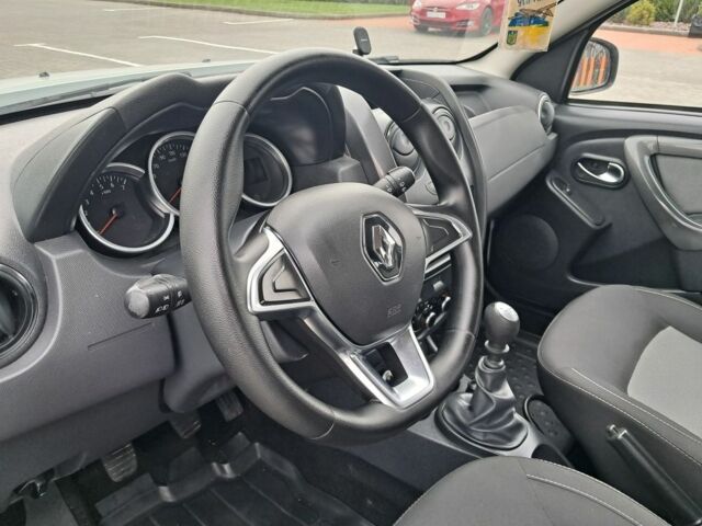 Серый Рено Дастер, объемом двигателя 0 л и пробегом 224 тыс. км за 7999 $, фото 9 на Automoto.ua