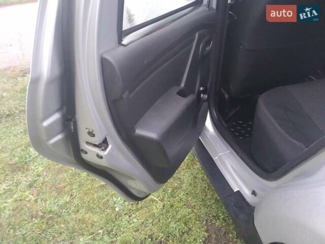 Сірий Рено Дастер, об'ємом двигуна 1.5 л та пробігом 191 тис. км за 11500 $, фото 7 на Automoto.ua