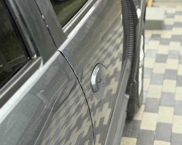 Серый Рено Дастер, объемом двигателя 1.46 л и пробегом 248 тыс. км за 13999 $, фото 11 на Automoto.ua